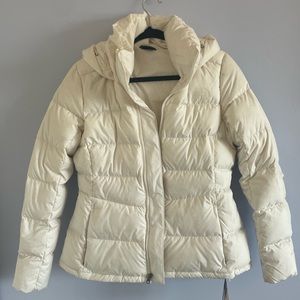 edit: SOLD The North Face puffer jacket